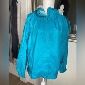 L. L. Bean Solid Rain Coat/Jacket for Women detachable hood.